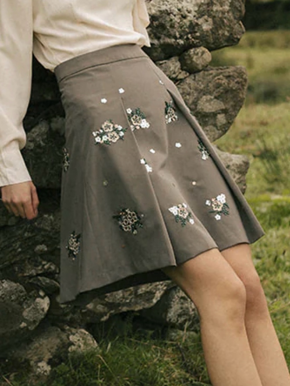 Statements by Esther “The Ivy Skirt” Beaded A-Line Skirt Pleated Size Small